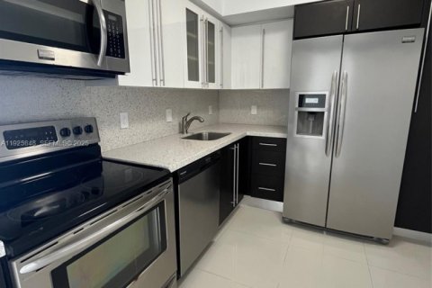 Condominio en venta en Aventura, Florida, 2 dormitorios, 97.45 m2 № 1984308 - foto 5