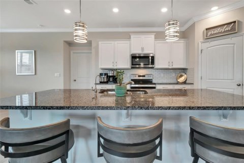 House in Winter Garden, Florida 4 bedrooms, 259.66 sq.m. № 1854702 - photo 22