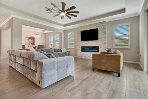 House in Winter Garden, Florida 4 bedrooms, 259.66 sq.m. № 1854702 - photo 2