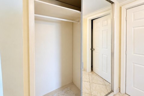 Copropriété à louer à Fort Lauderdale, Floride: 1 chambre, 74.32 m2 № 2414640 - photo 24