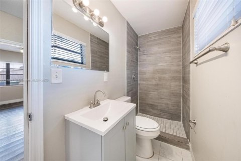 Casa en venta en Miramar, Florida, 3 dormitorios, 116.13 m2 № 1665069 - foto 29