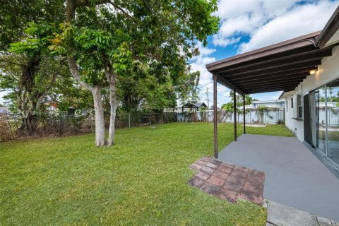 Casa en venta en Miramar, Florida, 3 dormitorios, 116.13 m2 № 1665069 - foto 7