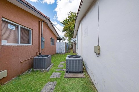 Casa en venta en Miramar, Florida, 3 dormitorios, 116.13 m2 № 1665069 - foto 4