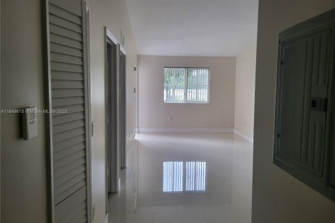 Condo in Homestead, Florida, 2 bedrooms № 1852202 - photo 3