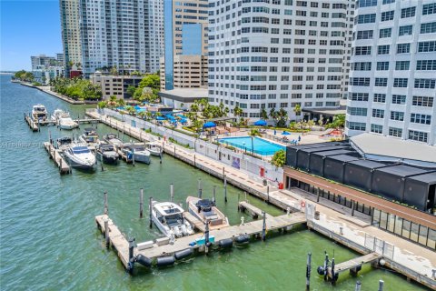 Condo in Miami, Florida, 2 bedrooms  № 1857052 - photo 21