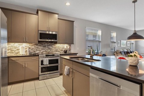 House in Sarasota, Florida 2 bedrooms, 146.69 sq.m. № 1549794 - photo 12