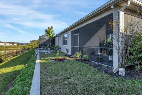 House in Sarasota, Florida 2 bedrooms, 146.69 sq.m. № 1549794 - photo 24