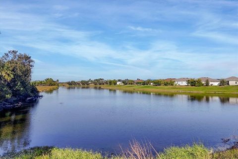 House in Sarasota, Florida 2 bedrooms, 146.69 sq.m. № 1549794 - photo 25