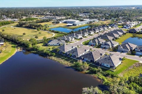 House in Sarasota, Florida 2 bedrooms, 146.69 sq.m. № 1549794 - photo 26