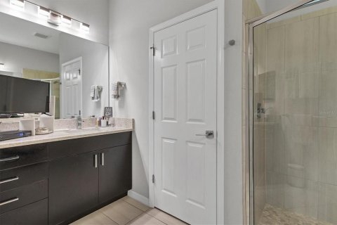 House in Sarasota, Florida 2 bedrooms, 146.69 sq.m. № 1549794 - photo 19