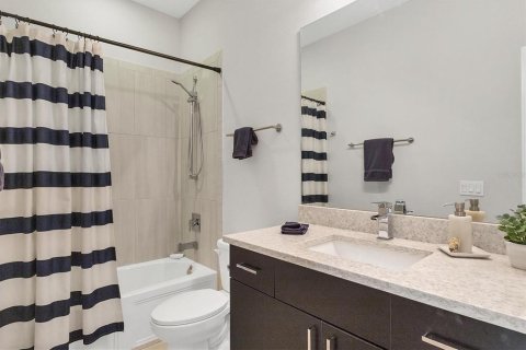 House in Sarasota, Florida 2 bedrooms, 146.69 sq.m. № 1549794 - photo 22