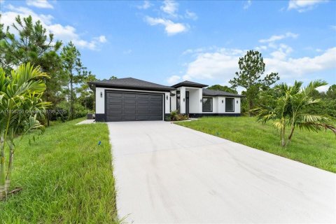 Casa en venta en Lehigh Acres, Florida, 3 dormitorios № 1895894 - foto 6