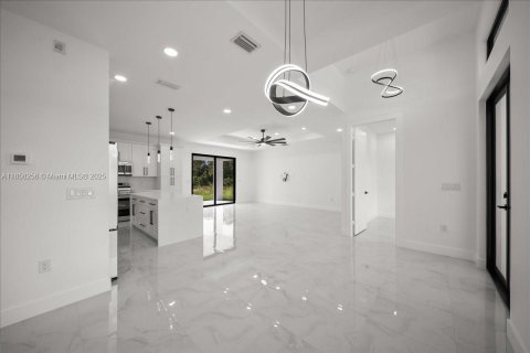 Casa en venta en Lehigh Acres, Florida, 3 dormitorios № 1895894 - foto 30