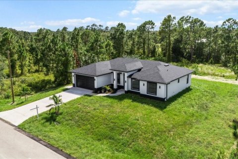 Casa en venta en Lehigh Acres, Florida, 3 dormitorios № 1895894 - foto 10