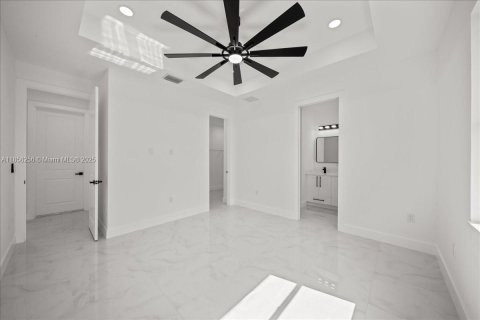 Casa en venta en Lehigh Acres, Florida, 3 dormitorios № 1895894 - foto 25