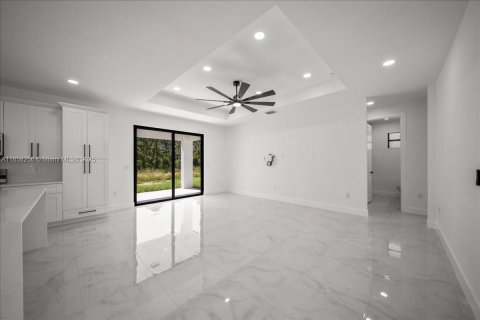 Casa en venta en Lehigh Acres, Florida, 3 dormitorios № 1895894 - foto 19