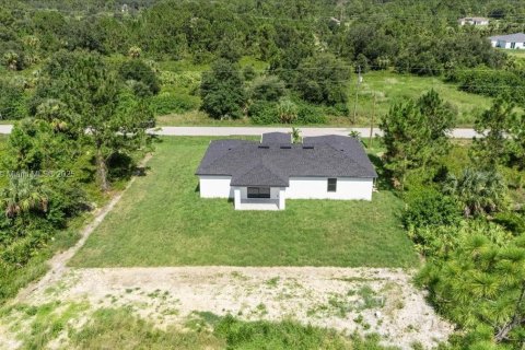 Casa en venta en Lehigh Acres, Florida, 3 dormitorios № 1895894 - foto 14