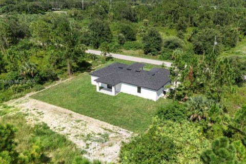 Casa en venta en Lehigh Acres, Florida, 3 dormitorios № 1895894 - foto 15
