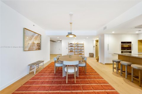 Condo in Bay Harbor Islands, Florida, 3 bedrooms  № 1709322 - photo 7