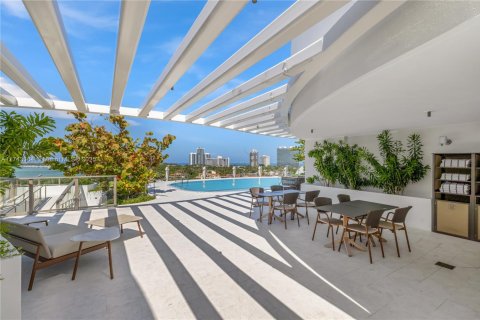 Condo in Bay Harbor Islands, Florida, 3 bedrooms  № 1709322 - photo 26