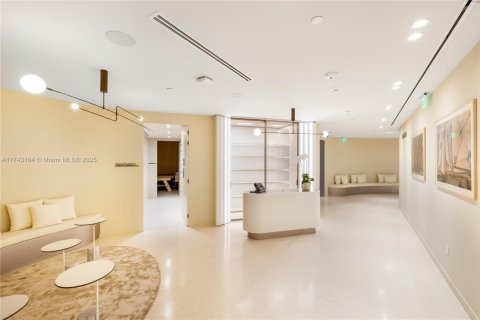 Condo in Bay Harbor Islands, Florida, 3 bedrooms  № 1709322 - photo 30