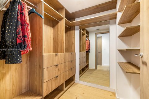 Condo in Bay Harbor Islands, Florida, 3 bedrooms  № 1709322 - photo 22