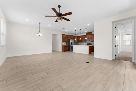 Villa ou maison à vendre à Okahumpka, Floride: 4 chambres, 192.77 m2 № 1636665 - photo 18