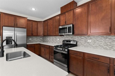 Villa ou maison à vendre à Okahumpka, Floride: 4 chambres, 192.77 m2 № 1636665 - photo 12