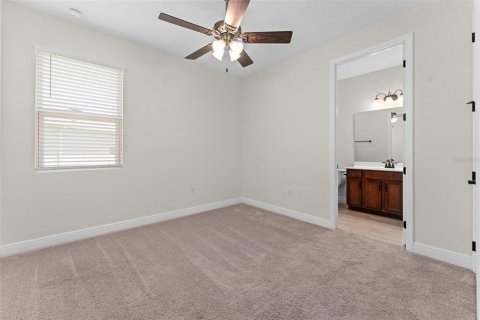 Villa ou maison à vendre à Okahumpka, Floride: 4 chambres, 192.77 m2 № 1636665 - photo 23