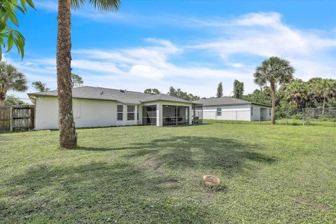 Villa ou maison à vendre à North Port, Floride: 3 chambres, 113.81 m2 № 2222224 - photo 28