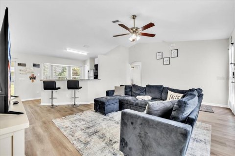 Villa ou maison à vendre à North Port, Floride: 3 chambres, 113.81 m2 № 2222224 - photo 6