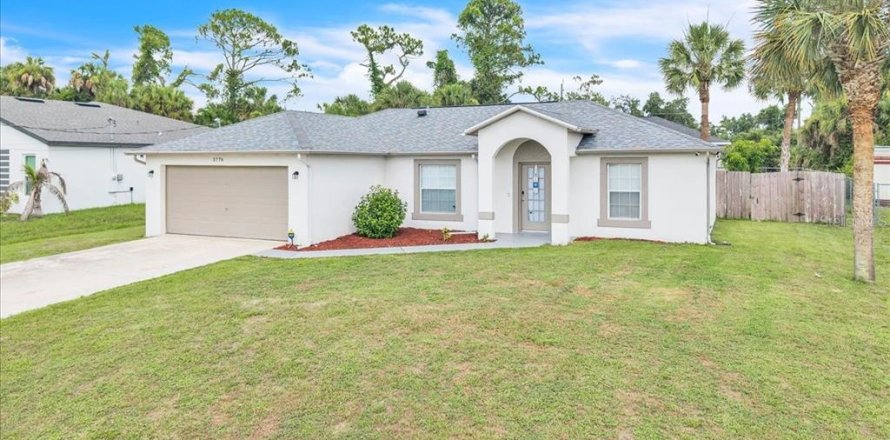 Villa ou maison à North Port, Floride 3 chambres, 113.81 m2 № 2222224