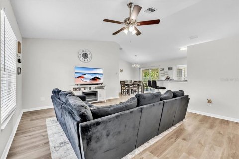 Villa ou maison à vendre à North Port, Floride: 3 chambres, 113.81 m2 № 2222224 - photo 2