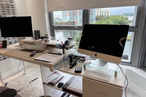 Copropriété à louer à Aventura, Floride: 2 chambres, 126.81 m2 № 2045214 - photo 27