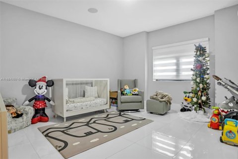 House in Plantation, Florida 6 bedrooms, 627.65 sq.m. № 1817709 - photo 30