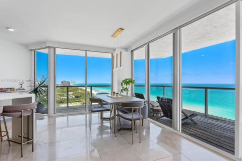 Condo in Miami Beach, Florida, 2 bedrooms  № 1920945 - photo 10