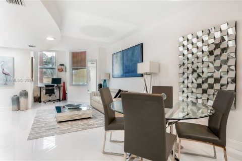 Снять в аренду кондоминиум в Форт-Лодердейл, Флорида 1 спальня, 68.84м2, № 2003787 - фото 9