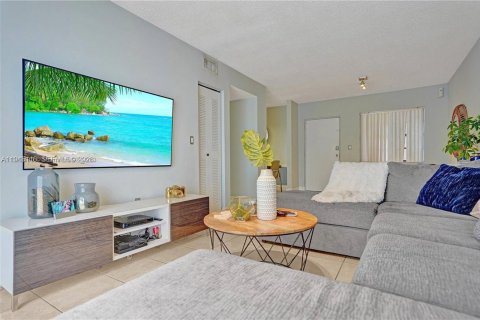 Appartement à Hialeah, Floride 3 chambres, 97.55 m2 № 2001762