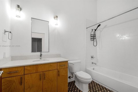 Appartement à louer à Miami, Floride: 2 chambres, 162.58 m2 № 1941832 - photo 10