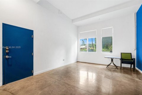 Appartement à louer à Miami, Floride: 2 chambres, 162.58 m2 № 1941832 - photo 3