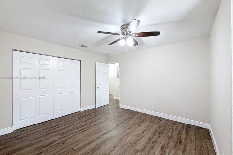 Villa ou maison à louer à Lauderhill, Floride: 3 chambres, 288.46 m2 № 2051572 - photo 25