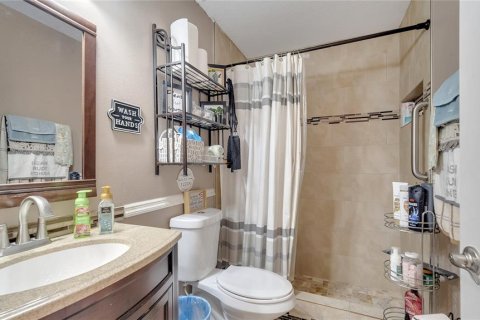 House in Kissimmee, Florida 3 bedrooms, 172.61 sq.m. № 1724045 - photo 8