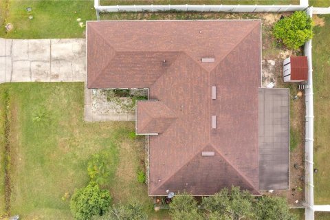 House in Kissimmee, Florida 3 bedrooms, 172.61 sq.m. № 1724045 - photo 13