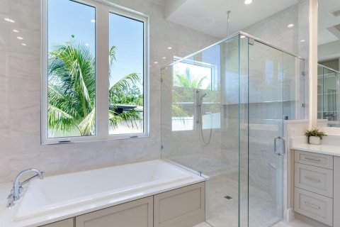 House in Sarasota, Florida 3 bedrooms, 281.96 sq.m. № 1869419 - photo 4