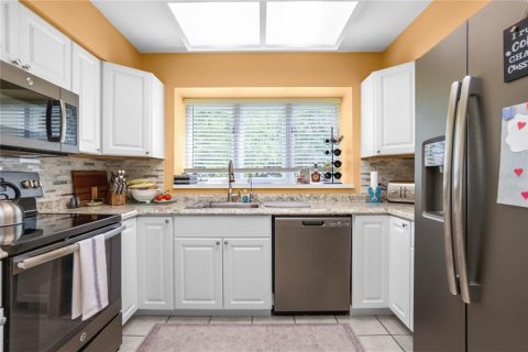 Casa en alquiler en Inglis, Florida, 3 dormitorios, 143.07 m2 № 1838832 - foto 8
