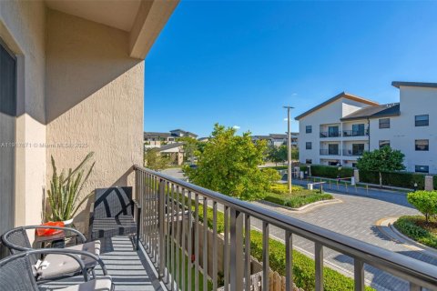 Condo in Doral, Florida, 3 bedrooms  № 2076792 - photo 3
