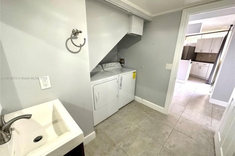 Touwnhouse à louer à Boca Raton, Floride: 2 chambres, 120.96 m2 № 1970801 - photo 19