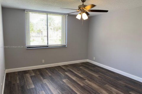 Touwnhouse à louer à Boca Raton, Floride: 2 chambres, 120.96 m2 № 1970801 - photo 13