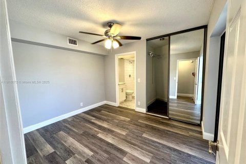 Touwnhouse à louer à Boca Raton, Floride: 2 chambres, 120.96 m2 № 1970801 - photo 6