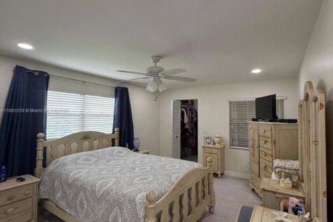 Купить кондоминиум в Пемброк-Пайнс, Флорида 2 спальни, 108.32м2, № 1898265 - фото 19